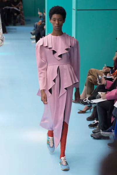 Look 54